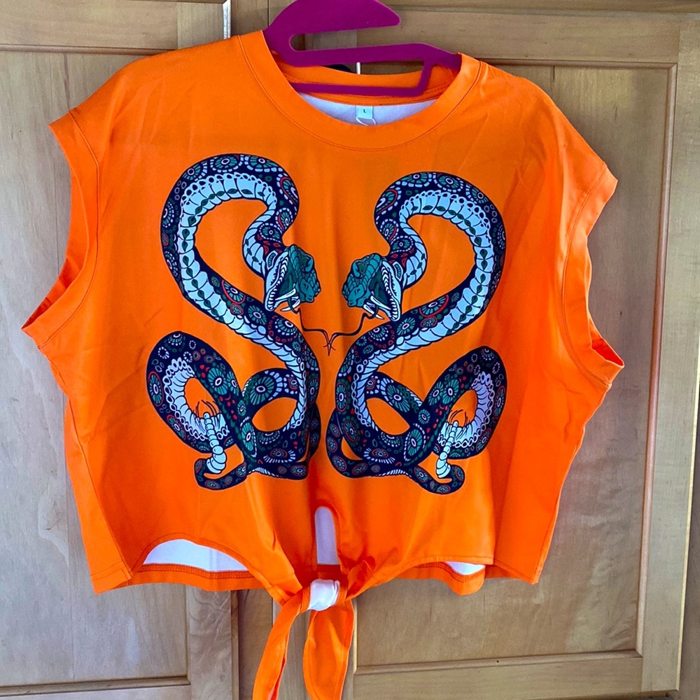 Snake shirt NWT